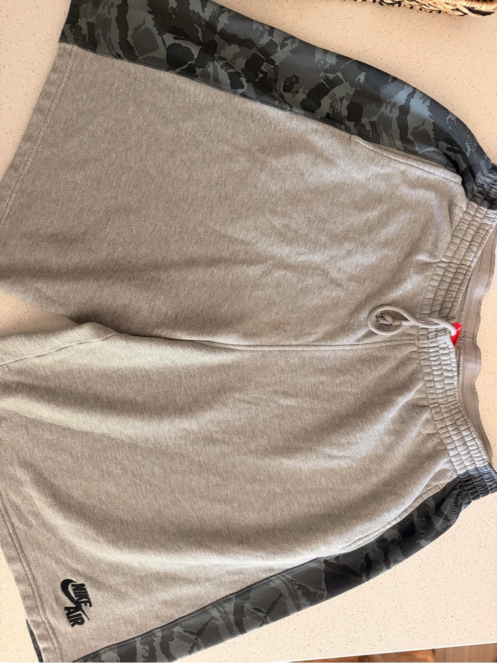 Nike Air Men’s XXL Gray Fleece Shorts Black Camo Side Panels Drawstring